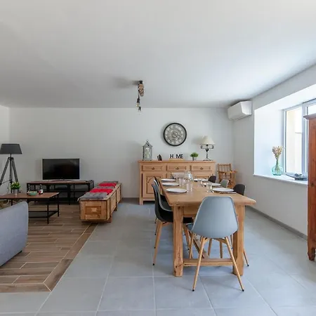 Du Tilleul - Maison Climatisée Pour 8 Voyageurs * Houesville